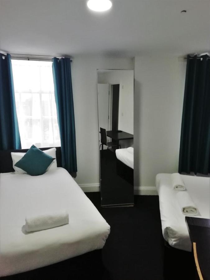 The Bank Hotel Barking  Luaran gambar